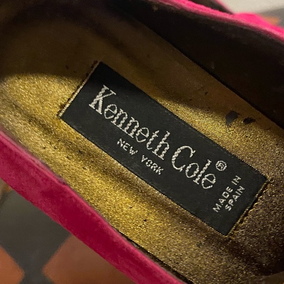 Vintage Victorian Kenneth Cole New York Pink Suede Bow Heels - Picture 8 of 8